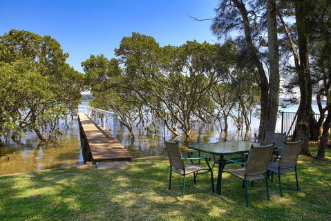 The Jetty At Culburra Beach - Pet Friendly Waterfront - Darwin Tourism 3
