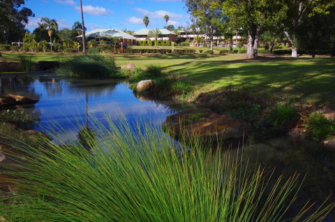 The Retreat At Wisemans - Darwin Tourism 3