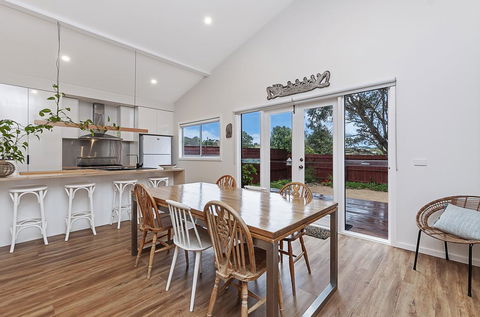 Thunder Point Cottage - Darwin Tourism 0