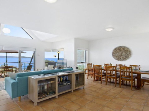 Tilbury Breeze - Ocean Views, Comfort And Style - Darwin Tourism 3