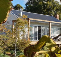 Toms Cottage - Wilgowrah -A Country Escape - Darwin Tourism