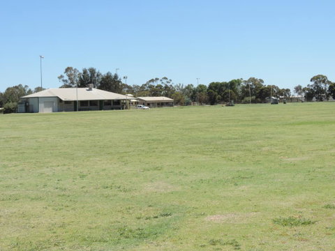 Tooleybuc Country Roads Motor Inn - Darwin Tourism 0