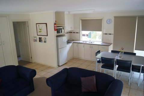 Tooleybuc River Retreat Villas - Darwin Tourism 1