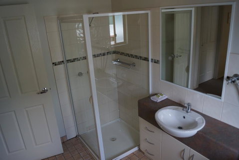 Tooleybuc River Retreat Villas - Darwin Tourism 3