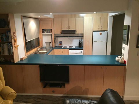 Toowoon Bay Beachfront Apartment - Darwin Tourism 1