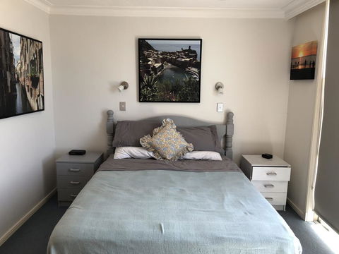 Toowoon Bay Beachfront Apartment - Darwin Tourism 3