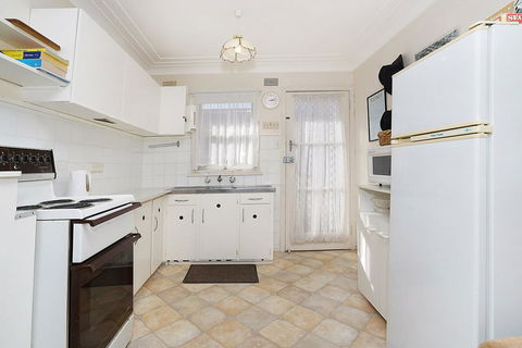 Toowoon Bay Beachside Unit, Unit 4 - Darwin Tourism 1