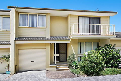 Toowoon Bay Townhouse, Unit 6 - Darwin Tourism 0