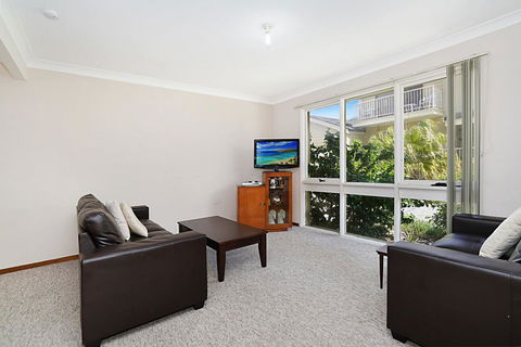 Toowoon Bay Townhouse, Unit 6 - Darwin Tourism 1
