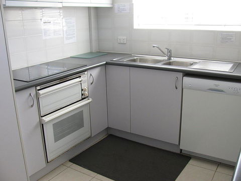 Toowoon Beach View 3br Villa 4 Just Steps To Beach With Views - Darwin Tourism 1