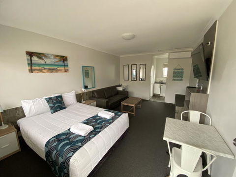 Top Of The Town Motor Inn - Darwin Tourism 0