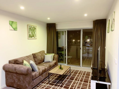 Tranquil, Relaxing Forrest Style Apartment - Braddon CBD - Darwin Tourism 0