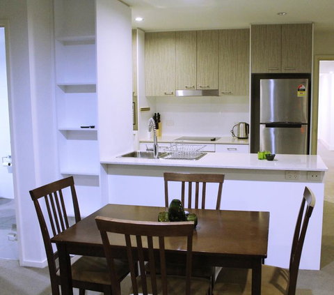 Tranquil, Relaxing Forrest Style Apartment - Braddon CBD - Darwin Tourism 1