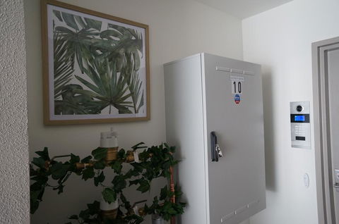 U101 Brunswick Living Brand New Deluxe Balcony Apartment Close To Airport And CBD - Darwin Tourism 3