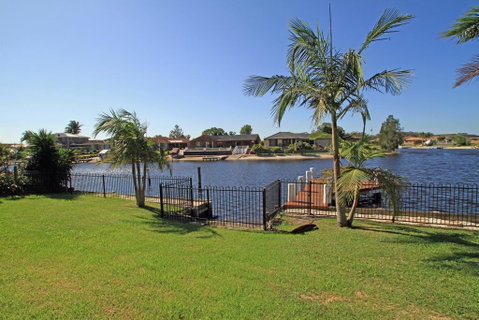 Unbeatable Waterfront Location - Darwin Tourism 0