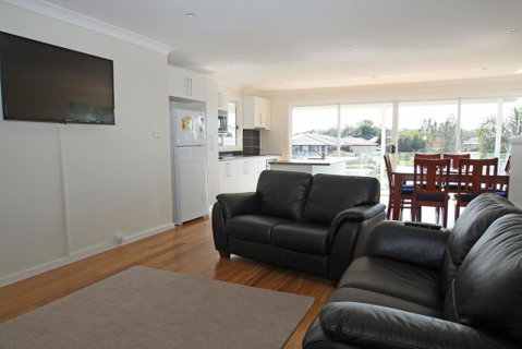 Unbeatable Waterfront Location - Darwin Tourism 3