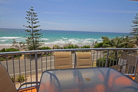 Unit 3, The Rocks, 1746 David Low Way Coolum Beach - 500 BOND - Darwin Tourism 1