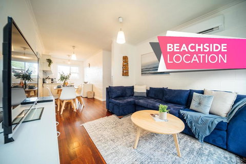 Urban Beach Shack-Metres From The Beach & Cafes - Darwin Tourism 0