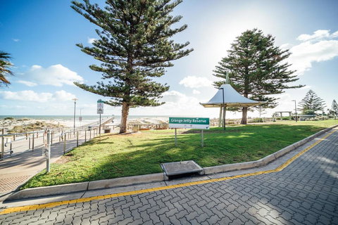 Urban Beach Shack-Metres From The Beach & Cafes - Darwin Tourism 3