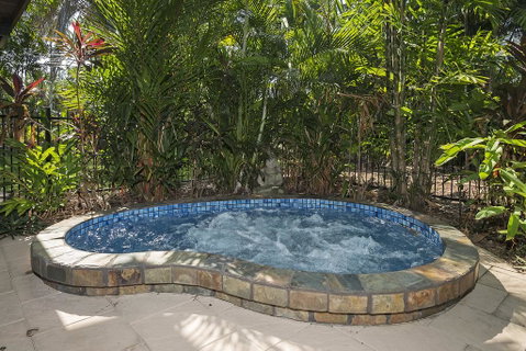 Villa Frangipani - Darwin Tourism 1