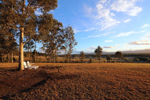 Vineyard Hill Resort - Darwin Tourism 1