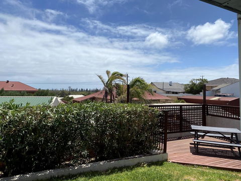 Waldeck Heights - Darwin Tourism 0