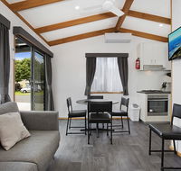 Warrnambool Holiday Village - Darwin Tourism