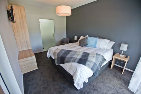 Waterfront Apartments - Darwin Tourism 3