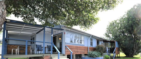 Waterfront Cottages - Darwin Tourism 1