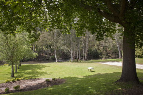 Oscar\'s On The Yarra - Darwin Tourism 6