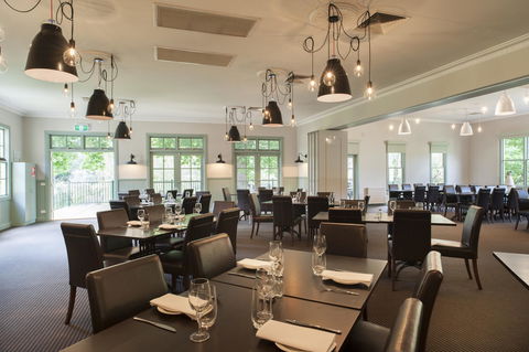 Oscar\'s On The Yarra - Darwin Tourism 17