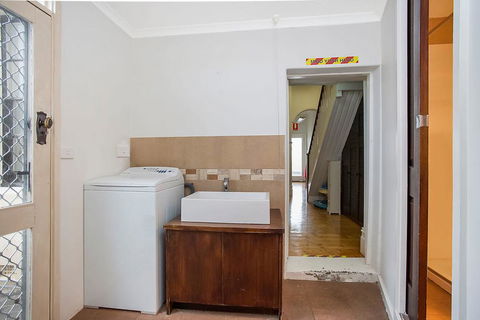 Plummers Mill - Central Townhouse - Darwin Tourism 10