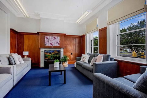 Plummers Mill - Central Townhouse - Darwin Tourism 1