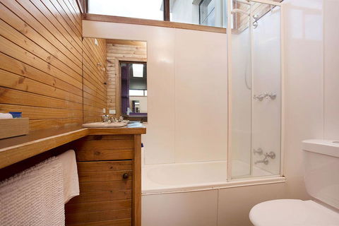Plummers Mill - Central Townhouse - Darwin Tourism 5
