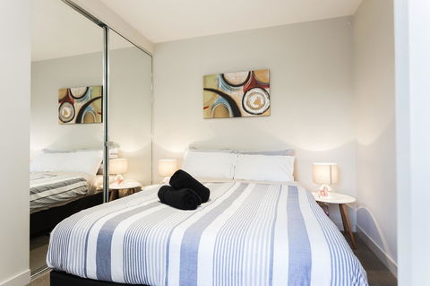 Complete Host 50 Claremont St Apartments - Darwin Tourism 15