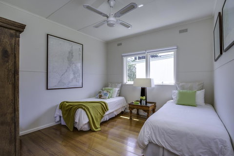 Heather's Hideaway Sorrento - Darwin Tourism 9