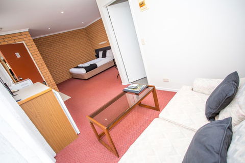 Blue Whale Motor Inn & Apartments - Darwin Tourism 6
