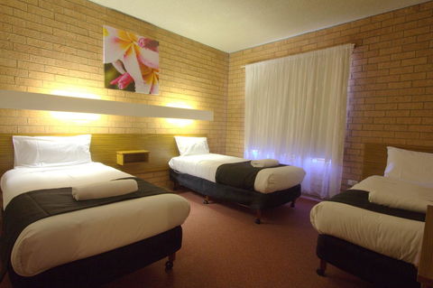 Blue Whale Motor Inn & Apartments - Darwin Tourism 21