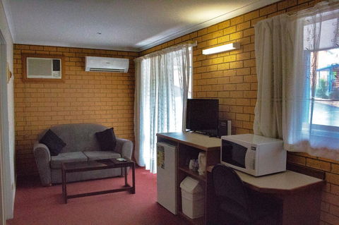 Blue Whale Motor Inn & Apartments - Darwin Tourism 5