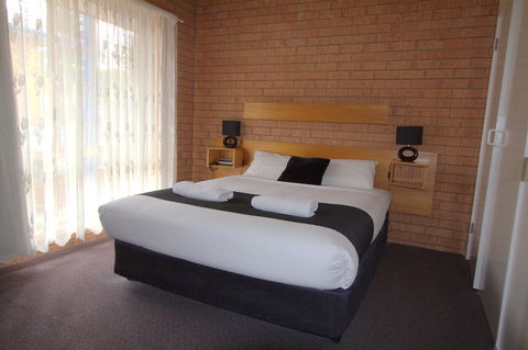 Blue Whale Motor Inn & Apartments - Darwin Tourism 23