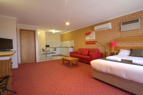 Blue Whale Motor Inn & Apartments - Darwin Tourism 17