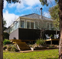 Lake Como Villa - Darwin Tourism