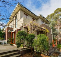 Boutique Stays - Maple On Kent Glen Iris Townhouse - Darwin Tourism