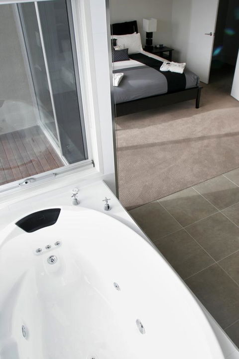 104 On Merri Apartments - Darwin Tourism 2