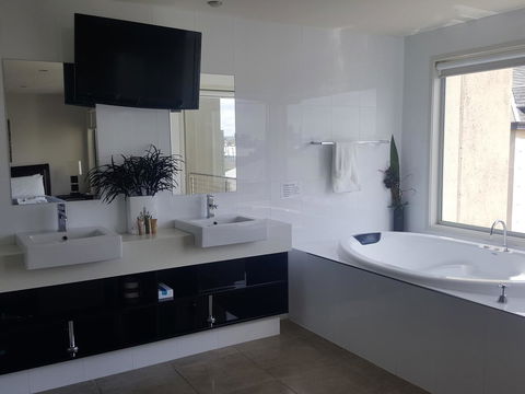 104 On Merri Apartments - Darwin Tourism 19
