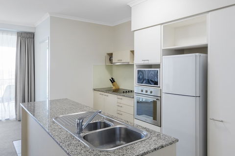 Ramada By Wyndham Marcoola Beach - Darwin Tourism 9