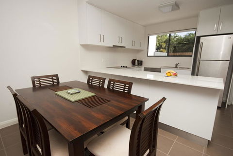 Woodville Beach Townhouse 6 - Darwin Tourism 7