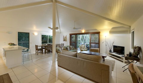 The Retreat Beach Houses - Darwin Tourism 6