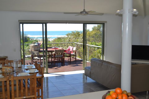 The Retreat Beach Houses - Darwin Tourism 7