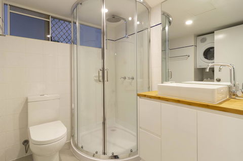 The White House Port Douglas - Darwin Tourism 4